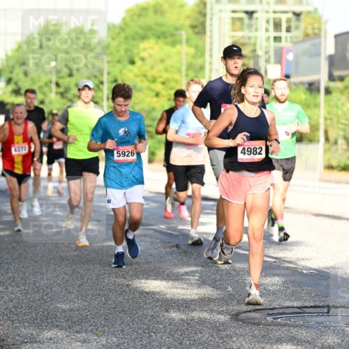 06.09.2026 - CURREX Alsterlauf Dr. Thomas Lammeyer http://msf.ph/oto/10125074 06.09.2026 09:42:43 Laufen 4372, 5926, 4982, 8151 meine-sportfotos.de