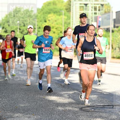 06.09.2026 - CURREX Alsterlauf Dr. Thomas Lammeyer http://msf.ph/oto/10125075 06.09.2026 09:42:43 Laufen 4372, 5926, 586, 314, 4982, 819 meine-sportfotos.de