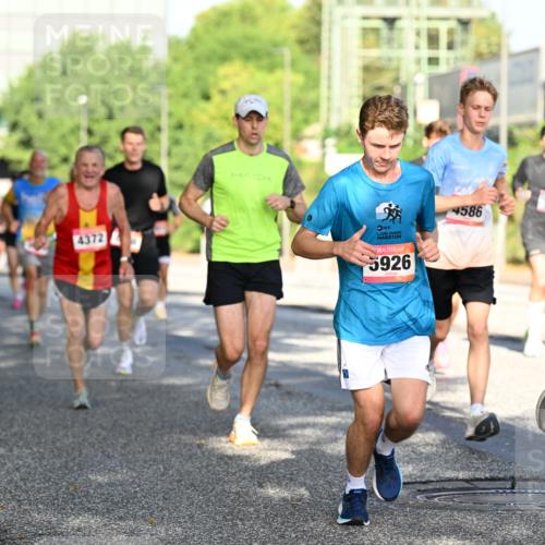 06.09.2026 - CURREX Alsterlauf Dr. Thomas Lammeyer http://msf.ph/oto/10125088 06.09.2026 09:42:44 Laufen 4372, 5926, 4586, 815, 14 meine-sportfotos.de