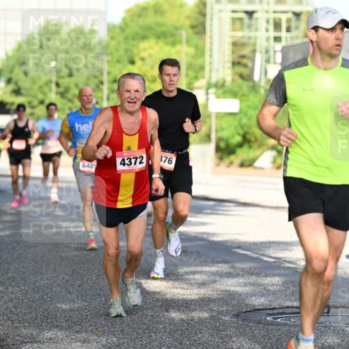 06.09.2026 - CURREX Alsterlauf Dr. Thomas Lammeyer http://msf.ph/oto/10125100 06.09.2026 09:42:45 Laufen 6401, 4372, 176 meine-sportfotos.de