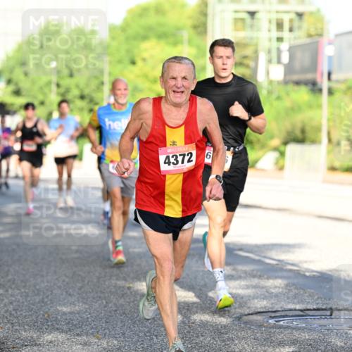 06.09.2026 - CURREX Alsterlauf Dr. Thomas Lammeyer http://msf.ph/oto/10125107 06.09.2026 09:42:46 Laufen 4372, 6 meine-sportfotos.de