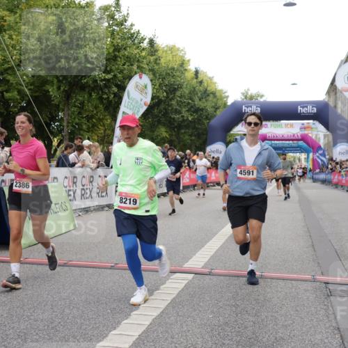 06.09.2026 - CURREX Alsterlauf Yannick Fuchs http://msf.ph/oto/10125111 06.09.2026 10:03:45 Ziel 2386, 2429, 2448, 2501, 2629, 2630, 2869, 3059, 4132, 4591, 4606, 5737, 5911, 8203, 8219, 8263, 8315, 8323 meine-sportfotos.de