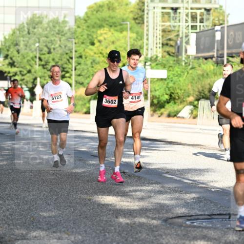06.09.2026 - CURREX Alsterlauf Dr. Thomas Lammeyer http://msf.ph/oto/10125128 06.09.2026 09:42:49 Laufen 5123, 3602, 4141, 6013 meine-sportfotos.de