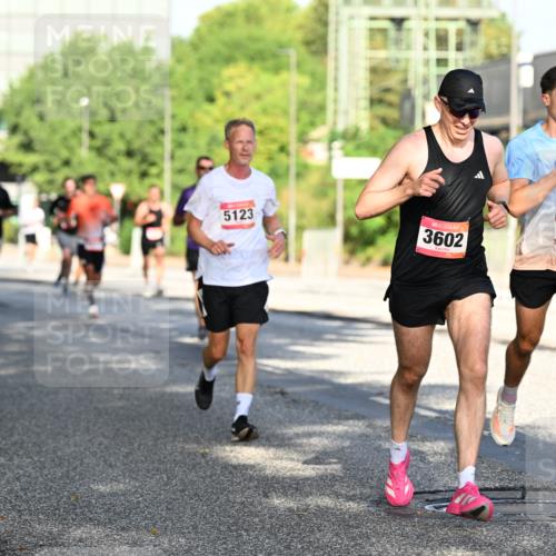 06.09.2026 - CURREX Alsterlauf Dr. Thomas Lammeyer http://msf.ph/oto/10125142 06.09.2026 09:42:50 Laufen 5123, 3602, 4141 meine-sportfotos.de