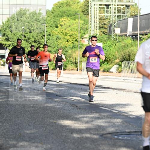 06.09.2026 - CURREX Alsterlauf Dr. Thomas Lammeyer http://msf.ph/oto/10125159 06.09.2026 09:42:52 Laufen 6450, 4341, 6072, 2054, 8228, 5123 meine-sportfotos.de