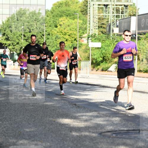 06.09.2026 - CURREX Alsterlauf Dr. Thomas Lammeyer http://msf.ph/oto/10125171 06.09.2026 09:42:53 Laufen 6456, 4341, 6072, 2054, 8228 meine-sportfotos.de