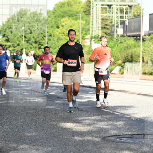 06.09.2026 - CURREX Alsterlauf Dr. Thomas Lammeyer http://msf.ph/oto/10125185 06.09.2026 09:42:55 Laufen 6449, 6450, 6072 meine-sportfotos.de