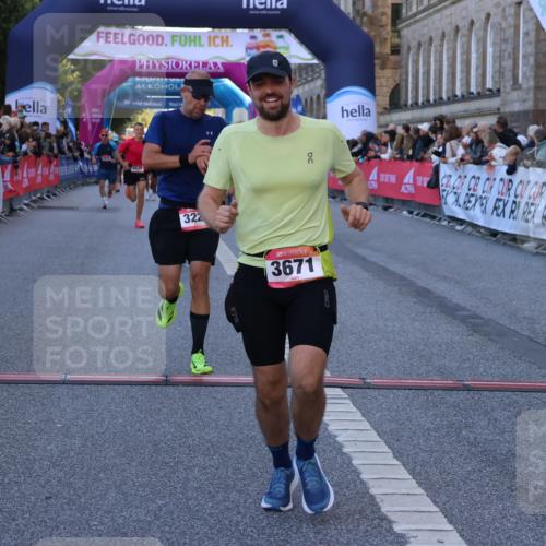 06.09.2026 - CURREX Alsterlauf Strokosch-Dieckow http://msf.ph/oto/10125215 06.09.2026 09:44:45 Ziel 2442, 3226, 3445, 3671, 3802, 3803, 4039, 5286, 5529, 6201, 8224, 8264 meine-sportfotos.de