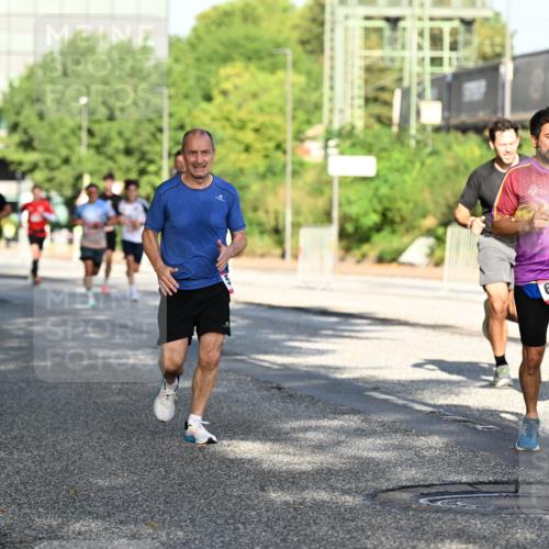06.09.2026 - CURREX Alsterlauf Dr. Thomas Lammeyer http://msf.ph/oto/10125218 06.09.2026 09:42:58 Laufen 6449, 4341 meine-sportfotos.de