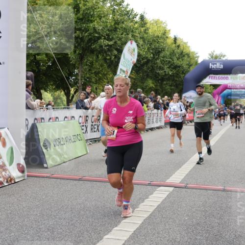 06.09.2026 - CURREX Alsterlauf Yannick Fuchs http://msf.ph/oto/10125220 06.09.2026 10:03:49 Ziel 2386, 2429, 3059, 3094, 3405, 3766, 4132, 4591, 4606, 5911, 6247, 8203, 8219 meine-sportfotos.de