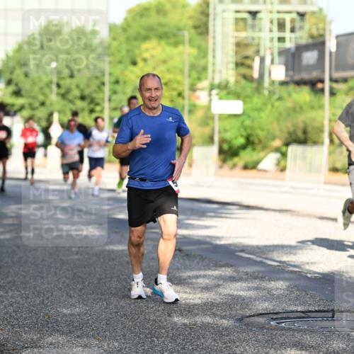 06.09.2026 - CURREX Alsterlauf Dr. Thomas Lammeyer http://msf.ph/oto/10125223 06.09.2026 09:42:58 Laufen 6449 meine-sportfotos.de