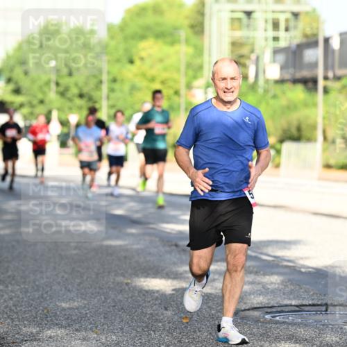 06.09.2026 - CURREX Alsterlauf Dr. Thomas Lammeyer http://msf.ph/oto/10125229 06.09.2026 09:42:59 Laufen  meine-sportfotos.de
