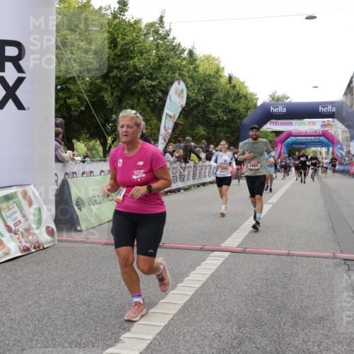 06.09.2026 - CURREX Alsterlauf Yannick Fuchs http://msf.ph/oto/10125234 06.09.2026 10:03:50 Ziel 2386, 2429, 3059, 3094, 3405, 3651, 3766, 4132, 4591, 4606, 5468, 5911, 6247, 8203, 8219 meine-sportfotos.de