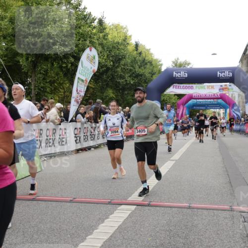 06.09.2026 - CURREX Alsterlauf Yannick Fuchs http://msf.ph/oto/10125239 06.09.2026 10:03:50 Ziel 2386, 2429, 3059, 3094, 3405, 3651, 3766, 4132, 4591, 4606, 5468, 5911, 6247, 8203, 8219 meine-sportfotos.de