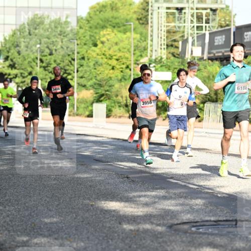 06.09.2026 - CURREX Alsterlauf Dr. Thomas Lammeyer http://msf.ph/oto/10125259 06.09.2026 09:43:02 Laufen 4870, 122, 3404, 3956, 0, 6186 meine-sportfotos.de