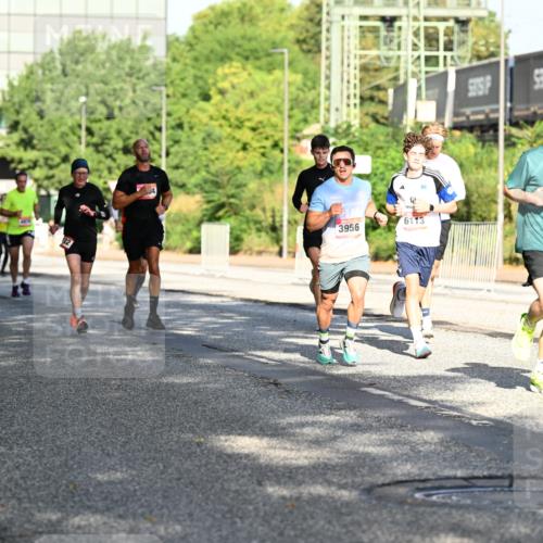 06.09.2026 - CURREX Alsterlauf Dr. Thomas Lammeyer http://msf.ph/oto/10125262 06.09.2026 09:43:02 Laufen 22, 3956, 6113, 6186 meine-sportfotos.de