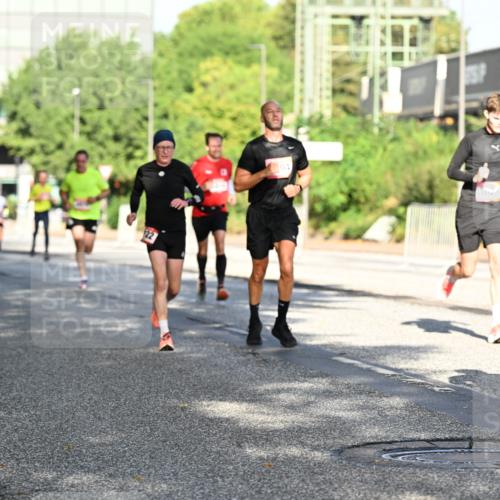 06.09.2026 - CURREX Alsterlauf Dr. Thomas Lammeyer http://msf.ph/oto/10125281 06.09.2026 09:43:04 Laufen 22, 04, 3623, 3956 meine-sportfotos.de