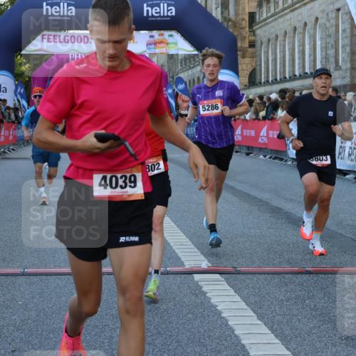 06.09.2026 - CURREX Alsterlauf Strokosch-Dieckow http://msf.ph/oto/10125282 06.09.2026 09:44:50 Ziel 2442, 2452, 2610, 3226, 3671, 3802, 3803, 4039, 4128, 5286, 8264 meine-sportfotos.de