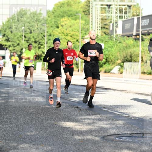 06.09.2026 - CURREX Alsterlauf Dr. Thomas Lammeyer http://msf.ph/oto/10125285 06.09.2026 09:43:04 Laufen 4971, 122, 5846, 3404, 3623 meine-sportfotos.de