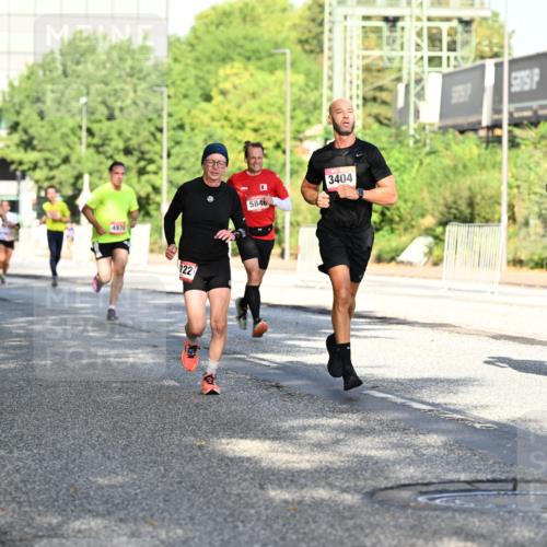 06.09.2026 - CURREX Alsterlauf Dr. Thomas Lammeyer http://msf.ph/oto/10125286 06.09.2026 09:43:04 Laufen 6256, 4970, 122, 5846, 3404, 3623 meine-sportfotos.de