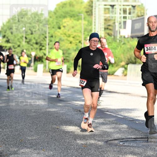 06.09.2026 - CURREX Alsterlauf Dr. Thomas Lammeyer http://msf.ph/oto/10125300 06.09.2026 09:43:06 Laufen 122, 3404 meine-sportfotos.de