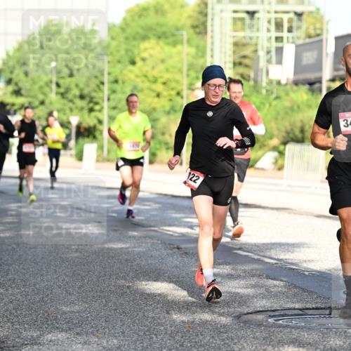 06.09.2026 - CURREX Alsterlauf Dr. Thomas Lammeyer http://msf.ph/oto/10125302 06.09.2026 09:43:06 Laufen 122, 3404 meine-sportfotos.de