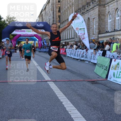 06.09.2026 - CURREX Alsterlauf Strokosch-Dieckow http://msf.ph/oto/10125306 06.09.2026 09:44:55 Ziel 2452, 2610, 3802, 3803, 4011, 4039, 4128, 5286, 5837, 6243 meine-sportfotos.de
