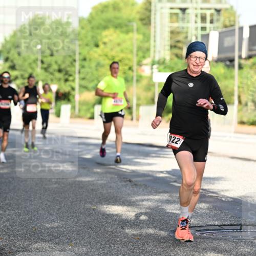 06.09.2026 - CURREX Alsterlauf Dr. Thomas Lammeyer http://msf.ph/oto/10125307 06.09.2026 09:43:06 Laufen 122, 34 meine-sportfotos.de