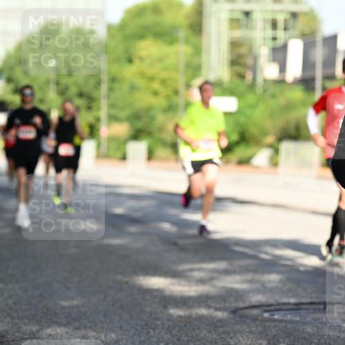 06.09.2026 - CURREX Alsterlauf Dr. Thomas Lammeyer http://msf.ph/oto/10125315 06.09.2026 09:43:07 Laufen 122 meine-sportfotos.de