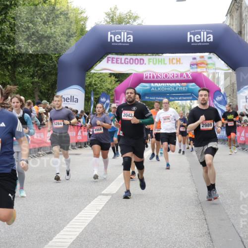 06.09.2026 - CURREX Alsterlauf Yannick Fuchs http://msf.ph/oto/10125327 06.09.2026 10:03:54 Ziel 2042, 2989, 3059, 3094, 3405, 3651, 3766, 4132, 4606, 4968, 4972, 4979, 5284, 5468, 5911, 6247, 8079 meine-sportfotos.de