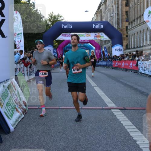06.09.2026 - CURREX Alsterlauf Strokosch-Dieckow http://msf.ph/oto/10125328 06.09.2026 09:44:56 Ziel 2452, 2610, 3802, 3803, 4011, 4128, 5286, 5837, 6243 meine-sportfotos.de