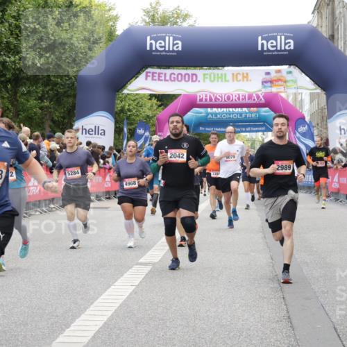 06.09.2026 - CURREX Alsterlauf Yannick Fuchs http://msf.ph/oto/10125333 06.09.2026 10:03:55 Ziel 2042, 2989, 3059, 3094, 3378, 3405, 3651, 3766, 4004, 4132, 4968, 4972, 4979, 5284, 5468, 5911, 6247, 8044, 8079 meine-sportfotos.de