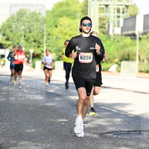 06.09.2026 - CURREX Alsterlauf Dr. Thomas Lammeyer http://msf.ph/oto/10125346 06.09.2026 09:43:10 Laufen 6256 meine-sportfotos.de