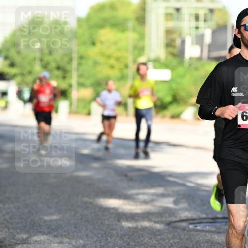 06.09.2026 - CURREX Alsterlauf Dr. Thomas Lammeyer http://msf.ph/oto/10125355 06.09.2026 09:43:11 Laufen 6256 meine-sportfotos.de