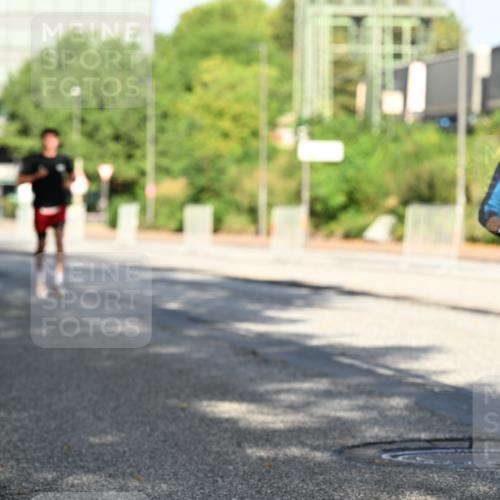 06.09.2026 - CURREX Alsterlauf Dr. Thomas Lammeyer http://msf.ph/oto/10125406 06.09.2026 09:43:16 Laufen 5906 meine-sportfotos.de