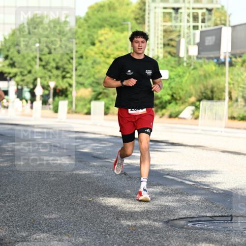 06.09.2026 - CURREX Alsterlauf Dr. Thomas Lammeyer http://msf.ph/oto/10125412 06.09.2026 09:43:19 Laufen  meine-sportfotos.de