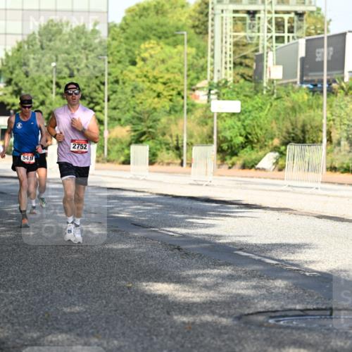06.09.2026 - CURREX Alsterlauf Dr. Thomas Lammeyer http://msf.ph/oto/10125419 06.09.2026 09:43:22 Laufen 452, 2731, 5419, 2752 meine-sportfotos.de