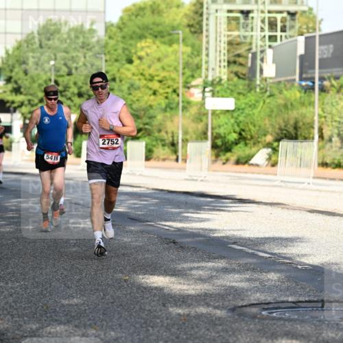 06.09.2026 - CURREX Alsterlauf Dr. Thomas Lammeyer http://msf.ph/oto/10125428 06.09.2026 09:43:23 Laufen 2731, 5419, 2752 meine-sportfotos.de