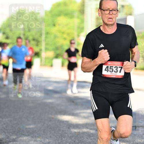 06.09.2026 - CURREX Alsterlauf Dr. Thomas Lammeyer http://msf.ph/oto/10125485 06.09.2026 09:43:28 Laufen 4537 meine-sportfotos.de