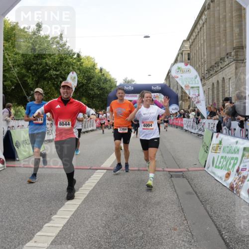 06.09.2026 - CURREX Alsterlauf Yannick Fuchs http://msf.ph/oto/10125511 06.09.2026 10:04:01 Ziel 2042, 2091, 2164, 2657, 2989, 3100, 3239, 3378, 3384, 3562, 3651, 3745, 3752, 3766, 4004, 4672, 4968, 4972, 4979, 5061, 5284, 5401, 5468, 6056, 8044, 8079 meine-sportfotos.de