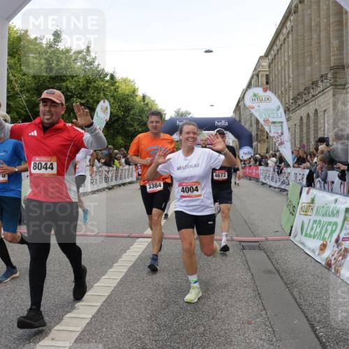 06.09.2026 - CURREX Alsterlauf Yannick Fuchs http://msf.ph/oto/10125537 06.09.2026 10:04:01 Ziel 2042, 2091, 2164, 2657, 2989, 3100, 3239, 3378, 3384, 3562, 3651, 3745, 3752, 3766, 4004, 4672, 4968, 4972, 4979, 5061, 5284, 5401, 5468, 6056, 8044, 8079 meine-sportfotos.de