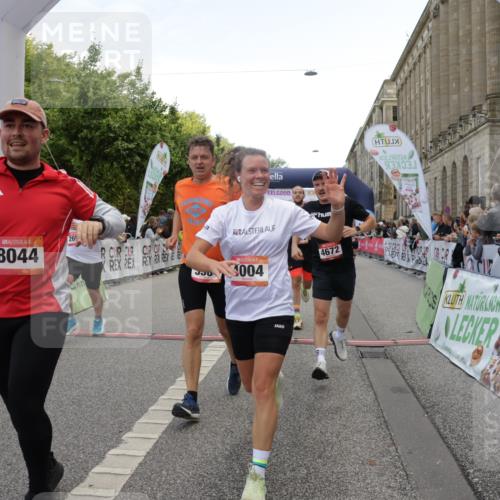 06.09.2026 - CURREX Alsterlauf Yannick Fuchs http://msf.ph/oto/10125546 06.09.2026 10:04:01 Ziel 2042, 2091, 2164, 2657, 2989, 3100, 3239, 3378, 3384, 3562, 3651, 3745, 3752, 3766, 4004, 4672, 4968, 4972, 4979, 5061, 5284, 5401, 5468, 6056, 8044, 8079 meine-sportfotos.de