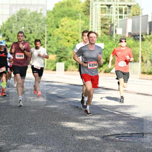 06.09.2026 - CURREX Alsterlauf Dr. Thomas Lammeyer http://msf.ph/oto/10125554 06.09.2026 09:43:35 Laufen 2693, 5089, 2563, 6224, 2342 meine-sportfotos.de