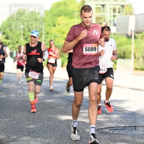 06.09.2026 - CURREX Alsterlauf Dr. Thomas Lammeyer http://msf.ph/oto/10125579 06.09.2026 09:43:38 Laufen 5089, 2683, 563 meine-sportfotos.de
