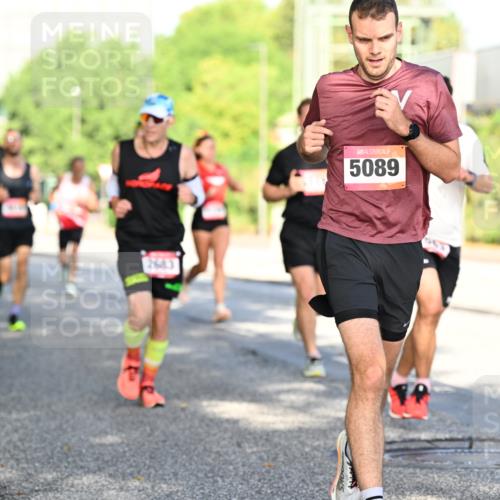 06.09.2026 - CURREX Alsterlauf Dr. Thomas Lammeyer http://msf.ph/oto/10125584 06.09.2026 09:43:38 Laufen 11, 5089 meine-sportfotos.de