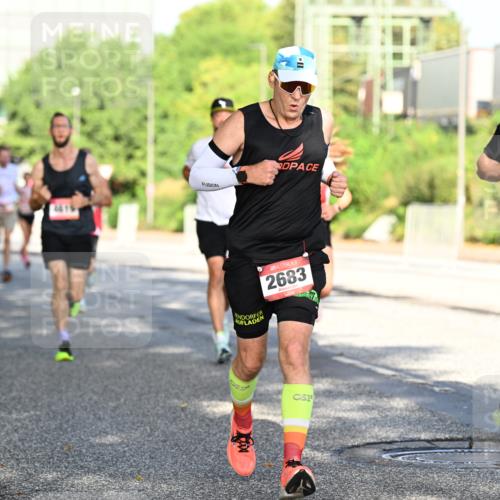 06.09.2026 - CURREX Alsterlauf Dr. Thomas Lammeyer http://msf.ph/oto/10125595 06.09.2026 09:43:39 Laufen 5515, 2683, 1 meine-sportfotos.de
