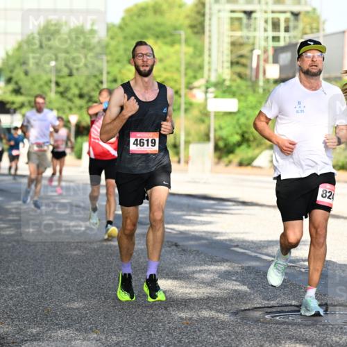 06.09.2026 - CURREX Alsterlauf Dr. Thomas Lammeyer http://msf.ph/oto/10125610 06.09.2026 09:43:41 Laufen 4619, 11, 824, 6109 meine-sportfotos.de