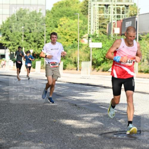 06.09.2026 - CURREX Alsterlauf Dr. Thomas Lammeyer http://msf.ph/oto/10125634 06.09.2026 09:43:43 Laufen 4287 meine-sportfotos.de
