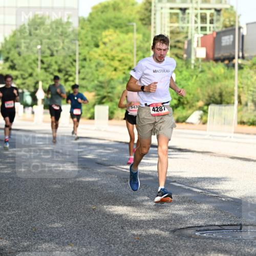 06.09.2026 - CURREX Alsterlauf Dr. Thomas Lammeyer http://msf.ph/oto/10125649 06.09.2026 09:43:45 Laufen 5430, 4287 meine-sportfotos.de