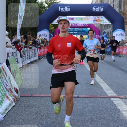 06.09.2026 - CURREX Alsterlauf Strokosch-Dieckow http://msf.ph/oto/10125680 06.09.2026 09:45:34 Ziel 2101, 2111, 2170, 2406, 2615, 2673, 3146, 3149, 3259, 3615, 4141, 4581, 5699, 5805, 5988, 6013, 6450, 8192 meine-sportfotos.de